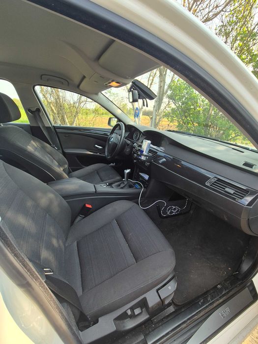 BMW Seria 5 Facelift 2009 LCI | Schimb cu Echipamente DTF / Broderie