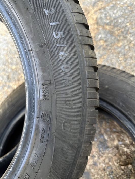 215 60 17 С 4 броя Dunlop