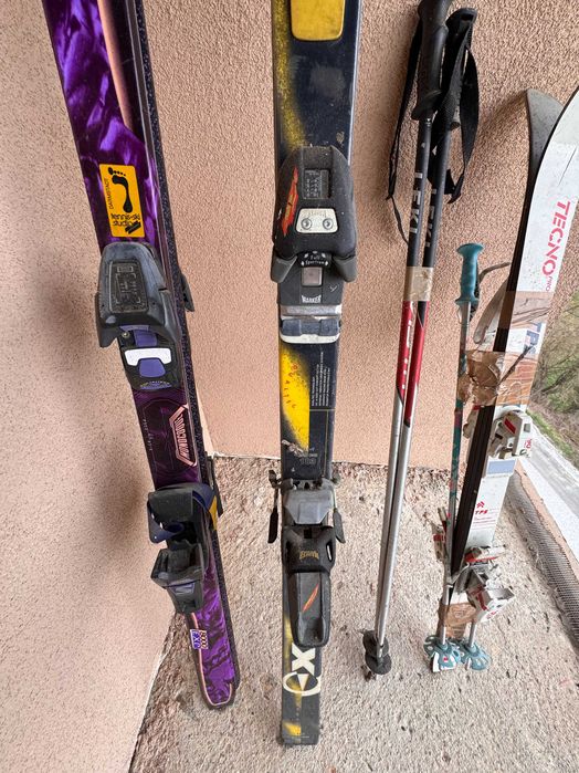 Продавам три комплекта скии