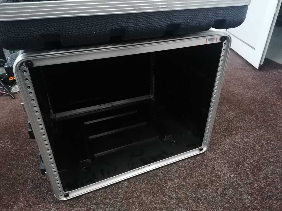 Rack portabil 8U PROEL