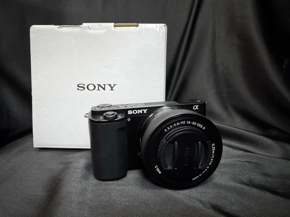 Sony ZV-E10.