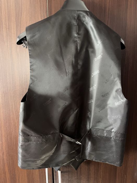 Vand costum barbatesc