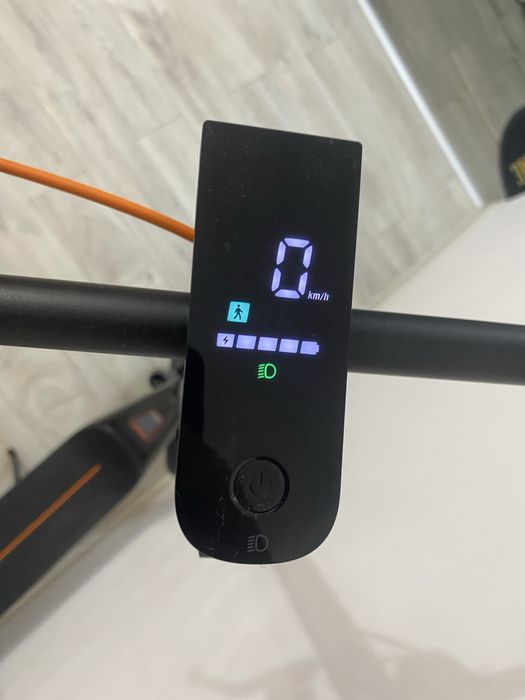 Vand trotineta xiaomi 6 noua