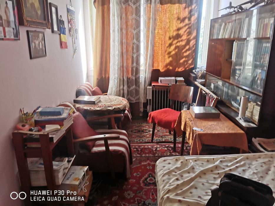 Apartament 3 camere la etajul 4 Cantemir 77