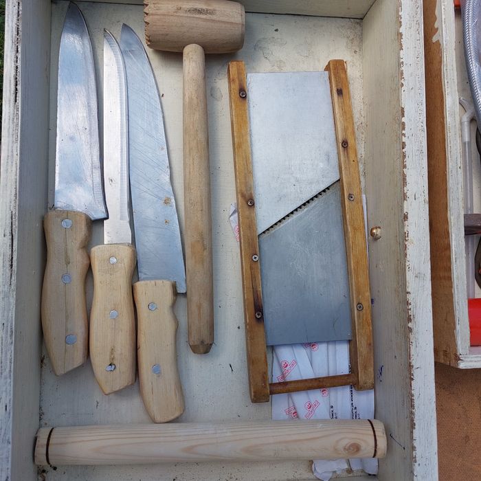 Продам разную кухонную утварь