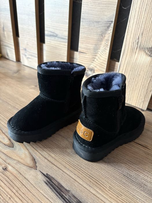 Уги детские натуралка 23р