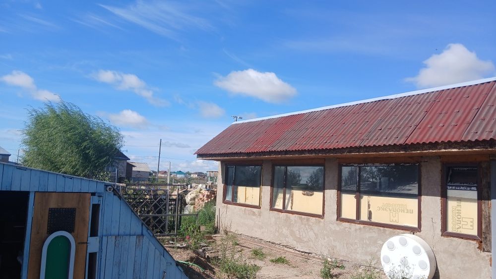 Продам дом в дачном участке.