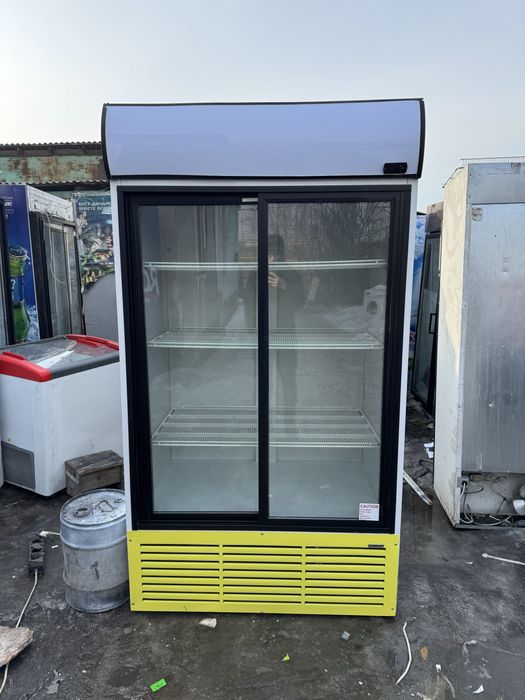 Продам витрины холодильники