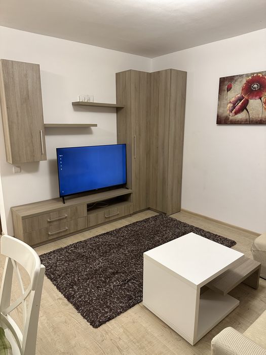 PF inchiriez apartament Floresti