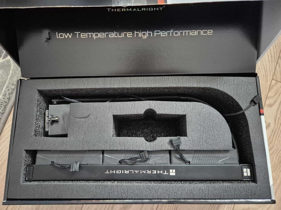 Cooler CPU Lichid Thermalright Frozen Vision 360 Fara Accesorii