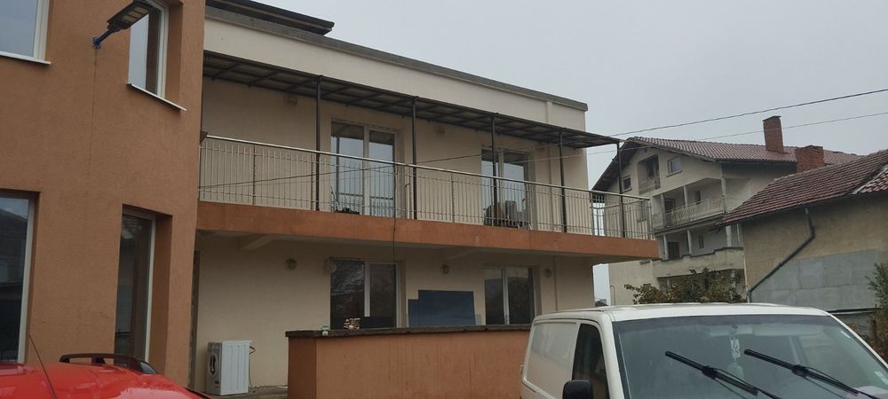 4 стаен самостоятелен апартамент в двуфамилна къща