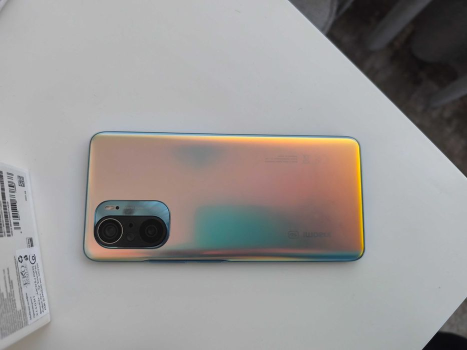 Xiaomi 11i 8gb рам 256 памет като нов