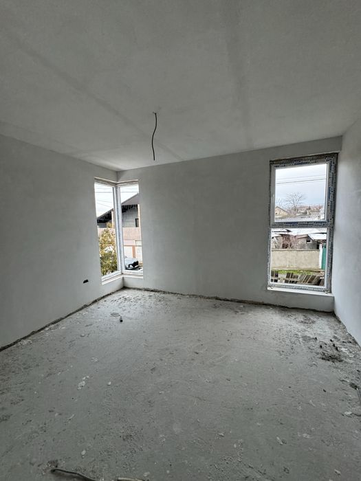 Casa vila de vanzare cu teren de 500 mp  valul lui traian constanta