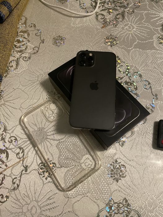 Продам айфон 12про 128гб