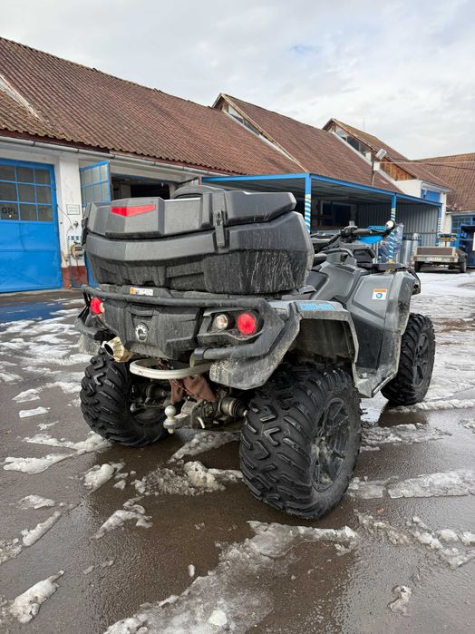 Vand/schimb cu auto Can Am Outlander 1000 R