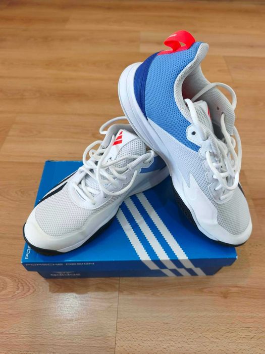 Мъжки оригинални маратонки на Adidas