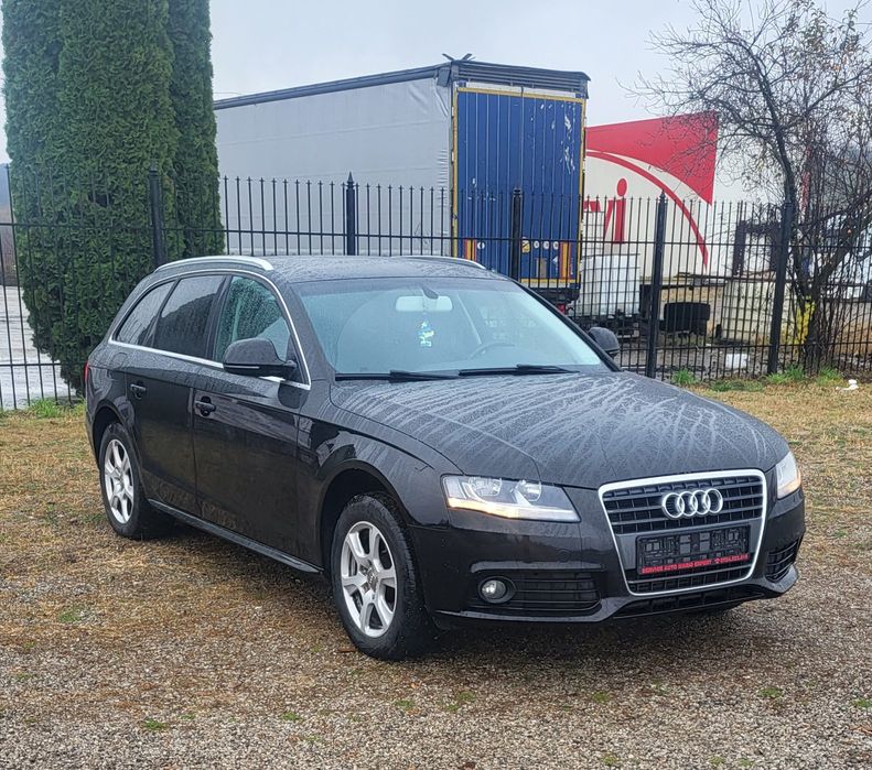 Audi a4    benzina  1,8