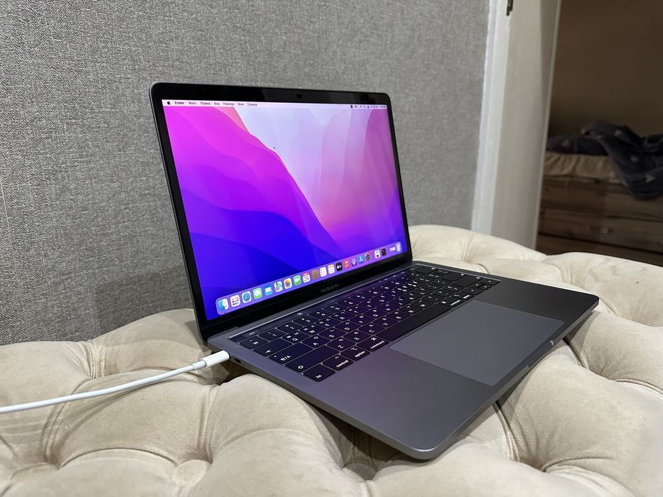 * Apple MacBook PRO 13 Retina 2019 год core i5 Touch Bar Touch iD
