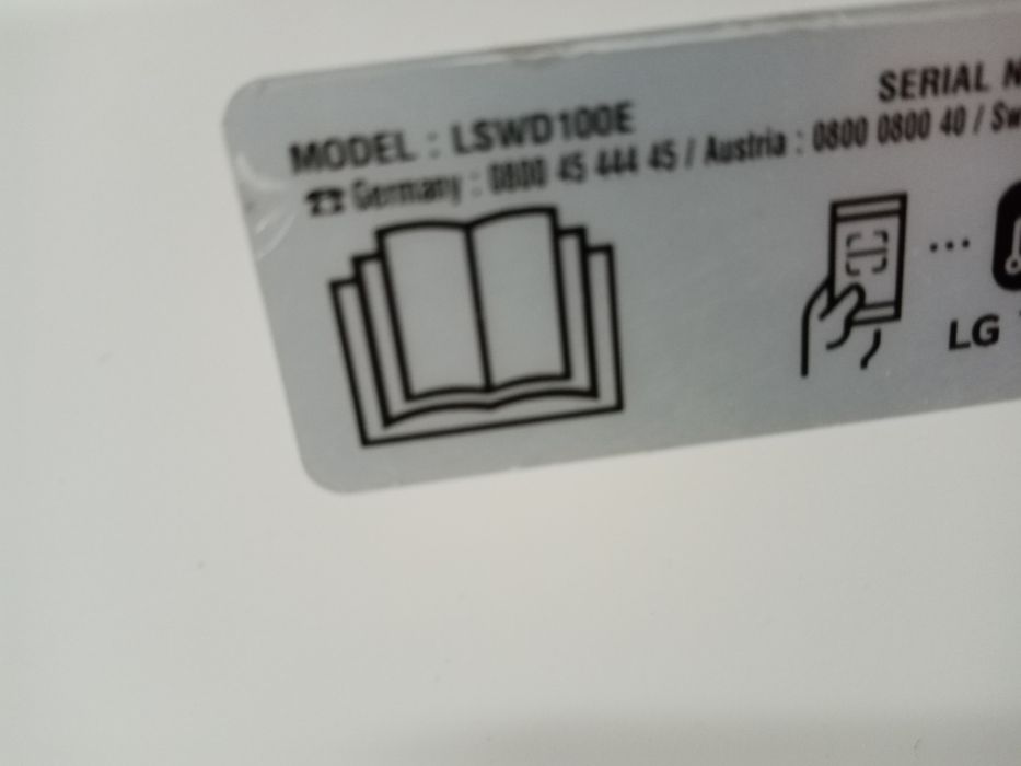 Mașina de spălat rufe LG Signature cu uscător 12/7 kg