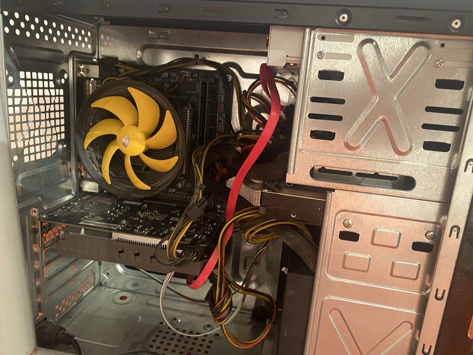 Игравой компютер сатылады