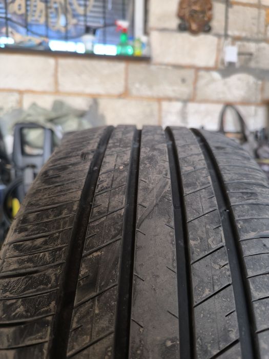 Продам комплект шин 20"