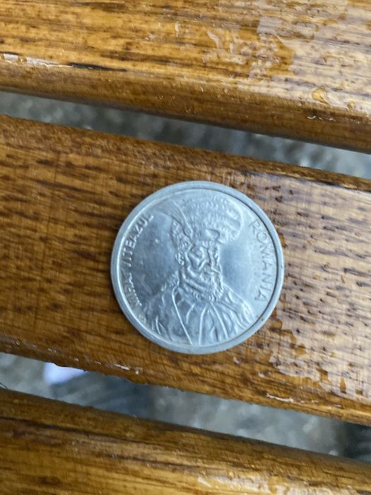 Vand 100 lei 1993 pret in lei 2000