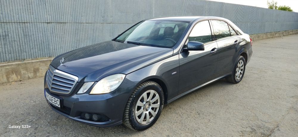 MERCEDES-BENZ E-Class