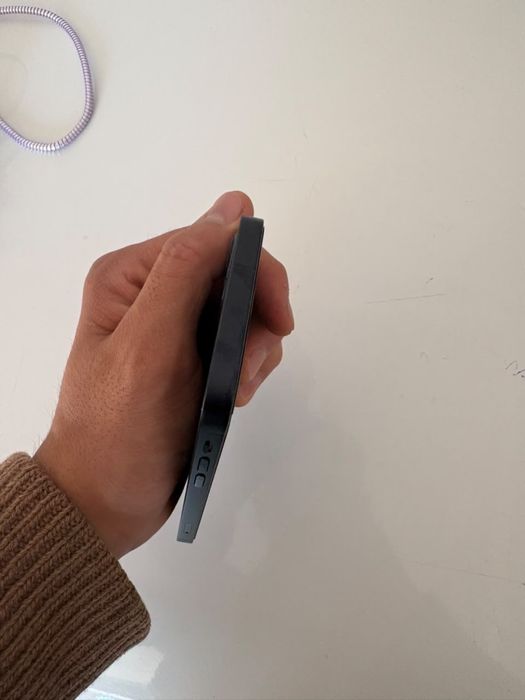Продам iPhone 12  Акб 86%