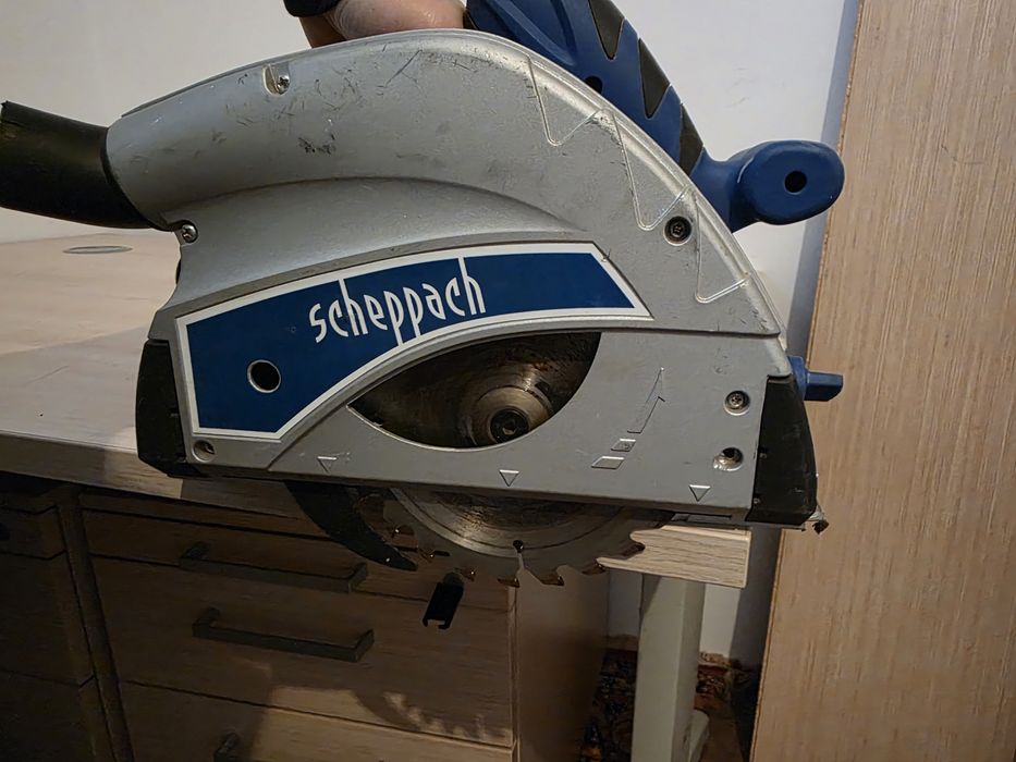 Circular de mana Scheppach cu fir