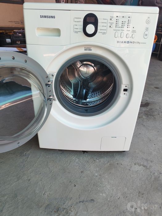 Продам машинка автомат Самсунг