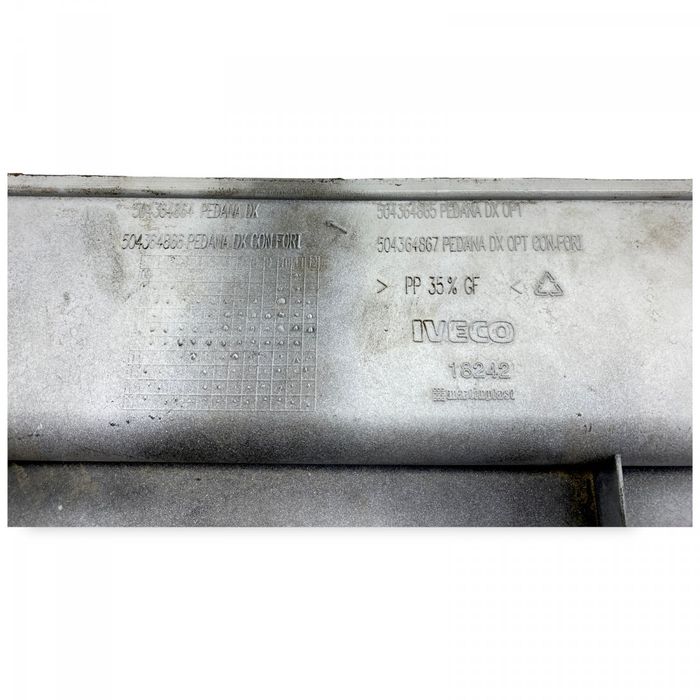 504136556 Ansamblu de plăci în trepte, dreapta IVECO Stralis, Trakker (2002-) IVECO
