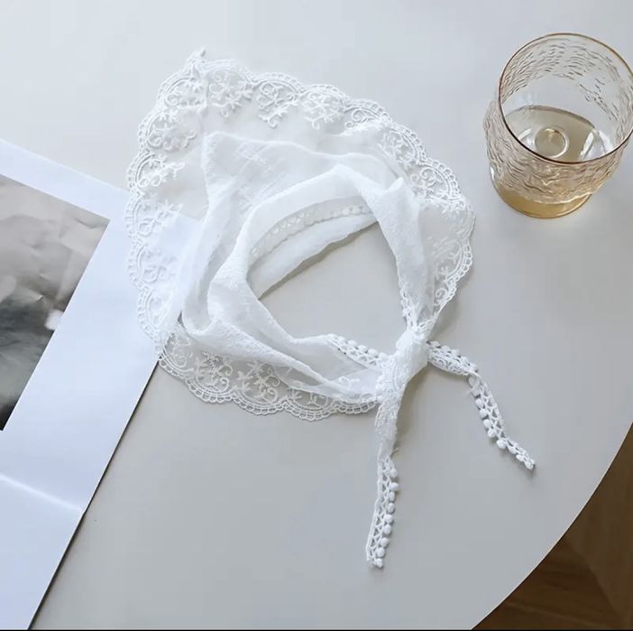 Французский треугольный платок