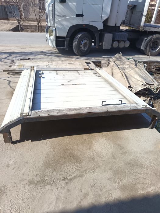 Tent sotiladi poldan tepasi