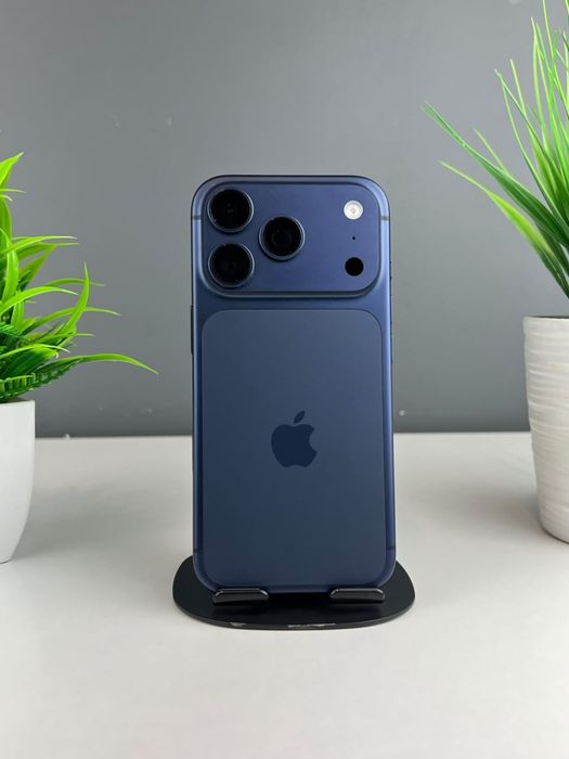 Телефон Apple iPhone 17 Pro 256GB