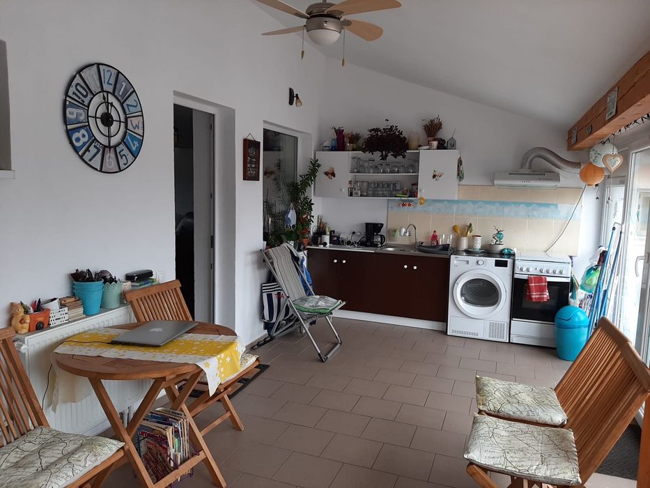 Vând apartament tip penthouse