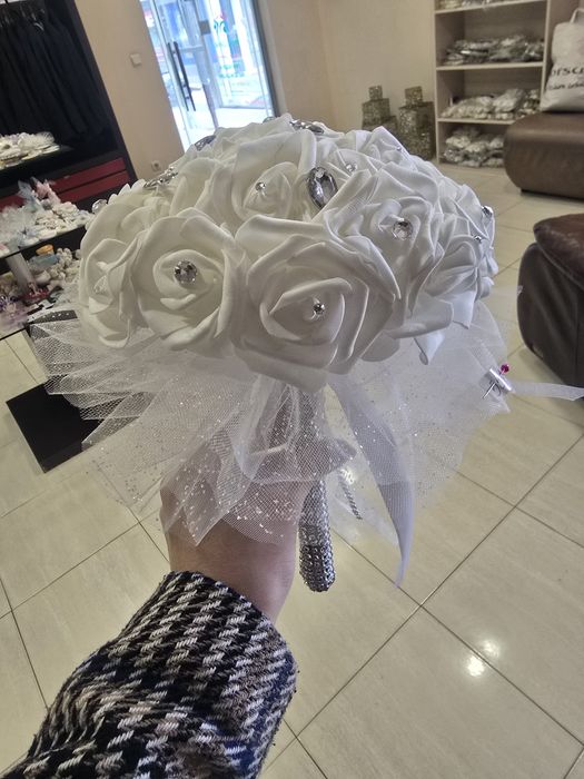 Светбени букети/Сватбени букети, жартиери   за хвърляне