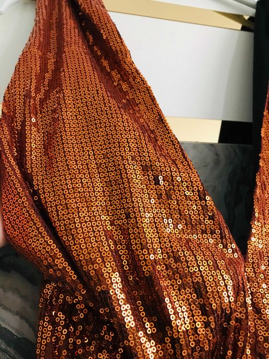 Официален дълъг гащеризон на пайети златист цвят