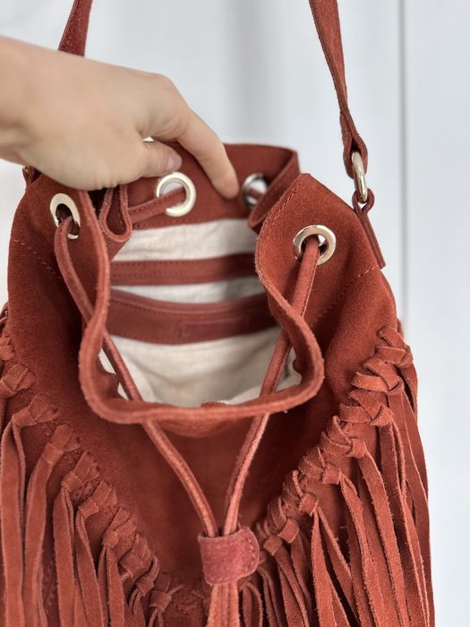 Geanta din piele naturala cu franjuri Zara