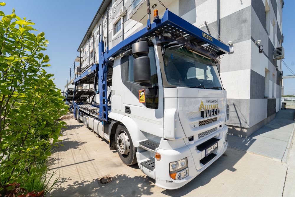 Transportor IVECO + platforma Fasano