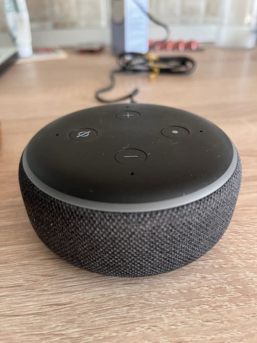 Boxa inteligenta Amazon Alexa Echo Dot 3 asistent virtual inteligent