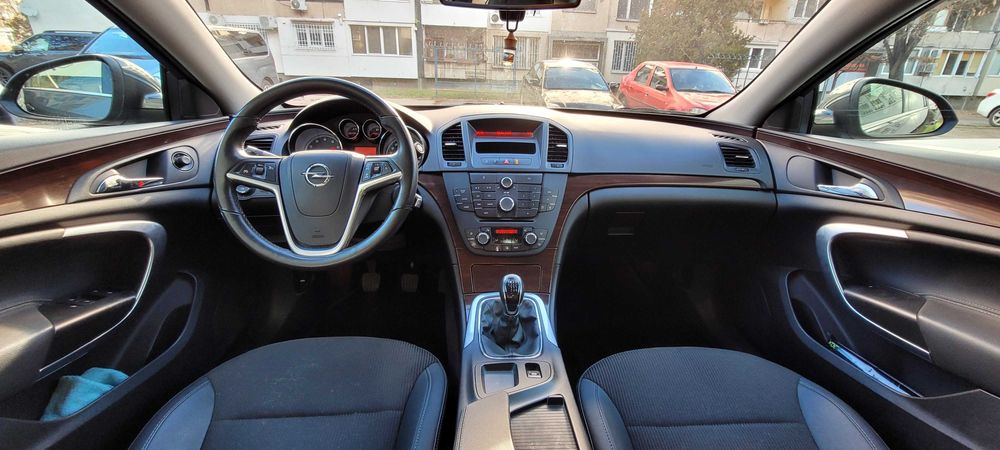 Opel Insignia 2009г - 220k.c