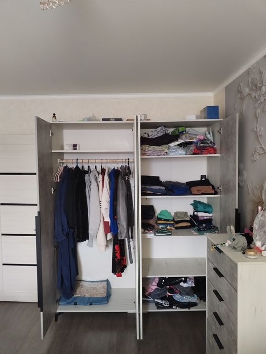 Продам Шкаф-Шифонер