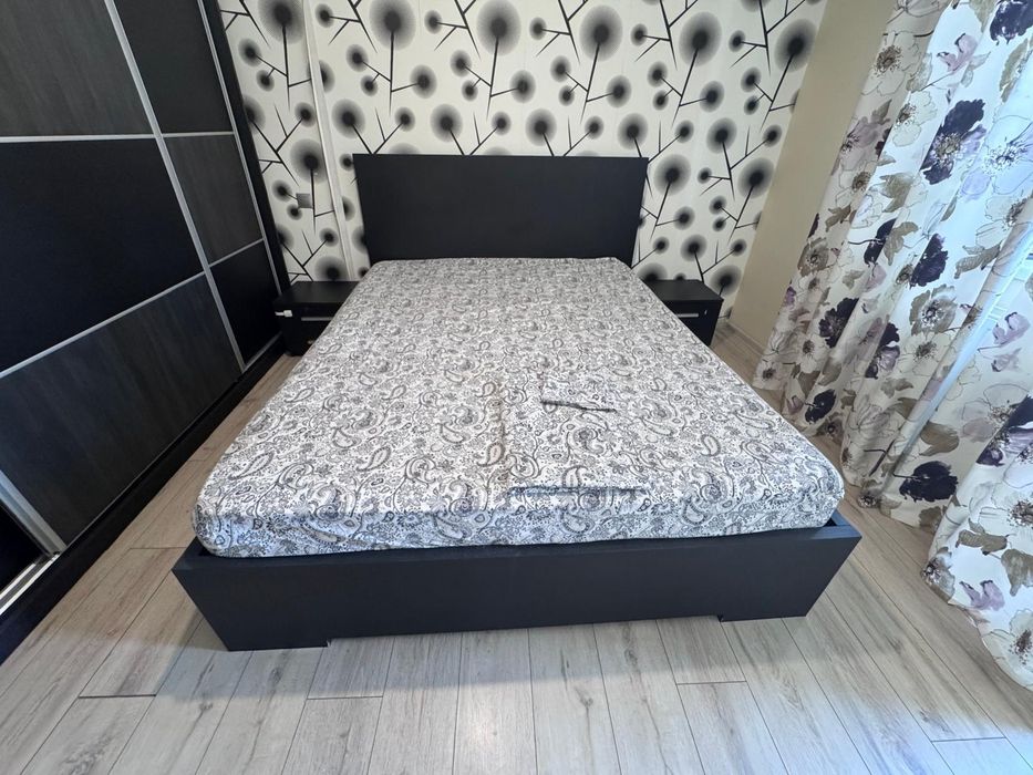 Vând Urgent - Pat Dublu 160x200 + 2 noptiere