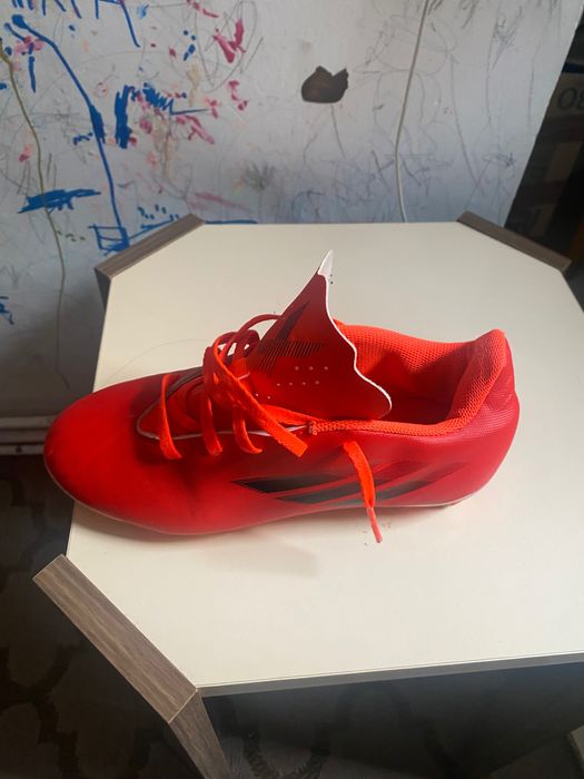 Super preț 100 Ron adidasi crampoane