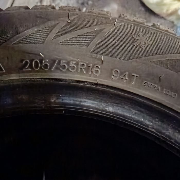 Зимние шины 205/55/16