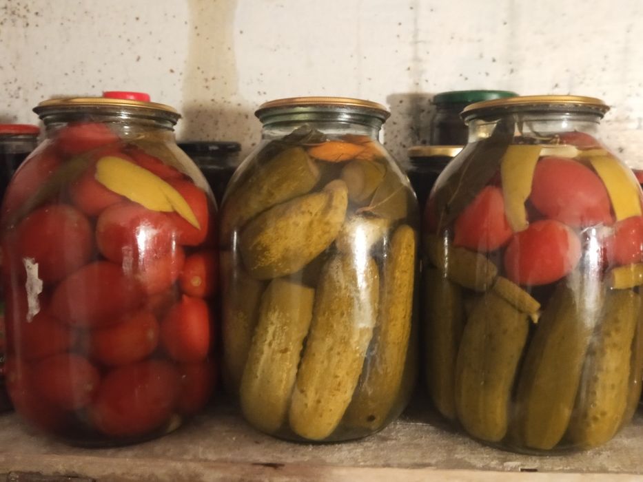 Продаю солёные огурцы, помидоры