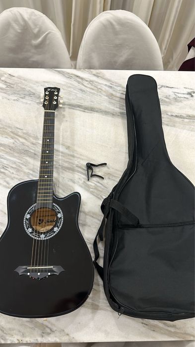 Продается гитара(акустика)