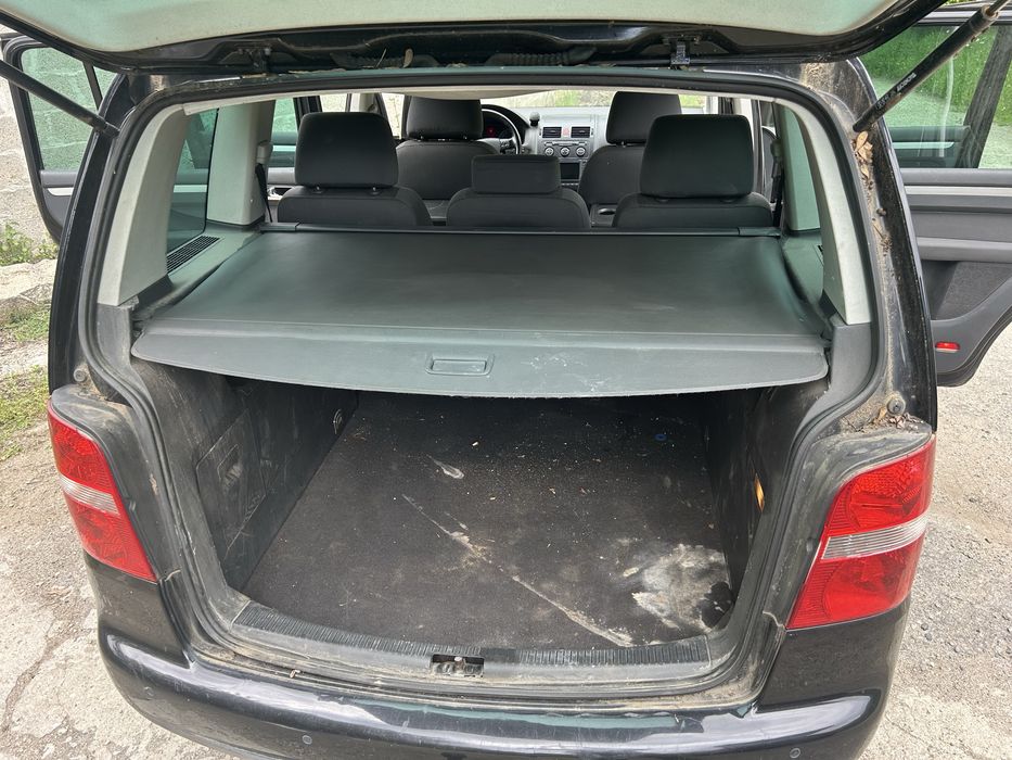 VW Touran 2.0 tdi DSG  140кс На части BKD