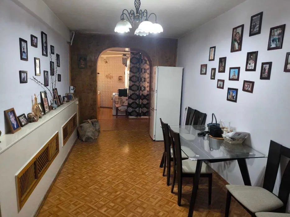 Квартира на Космонавтов 140 м2/голубые купола 4/11/12