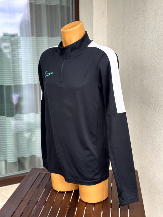 Мъжко горнище Nike Dri-Fit - размер S, добро състояние